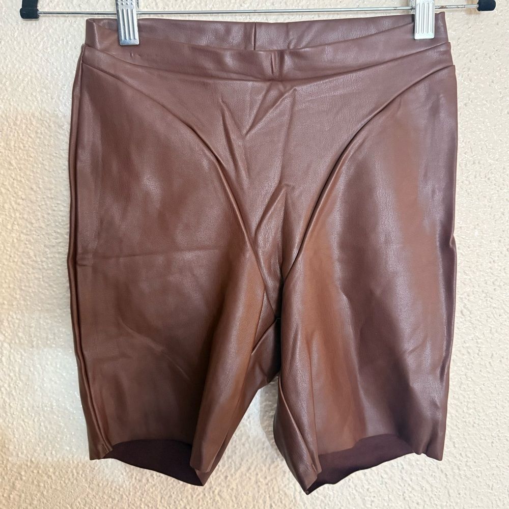 Skims faux leather biker short cocoa color size S NWT - Picture 5 of 9